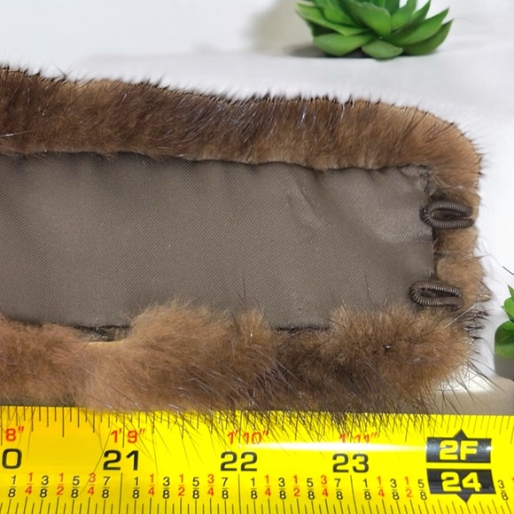 Genuine Mahogany Mink Collar - Picture 15 of 16